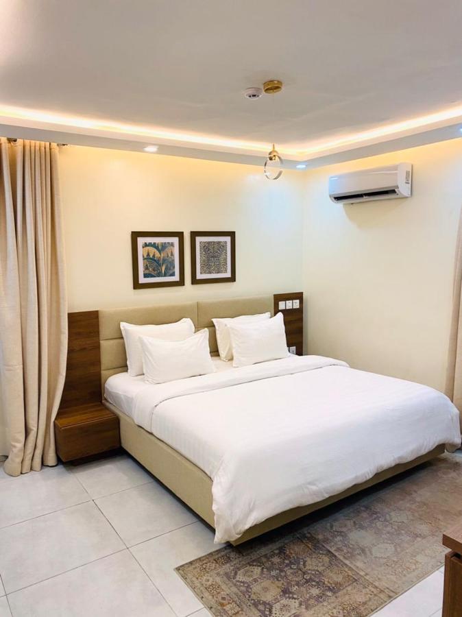 Plush Hotel,Abuja Exteriör bild