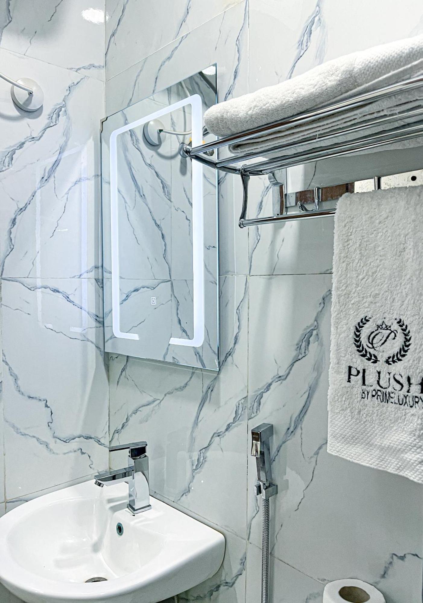 Plush Hotel,Abuja Exteriör bild